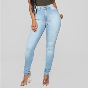 NWOT Fashion Nova Classic High Waist Skinny Jeans- Light Blue Wash